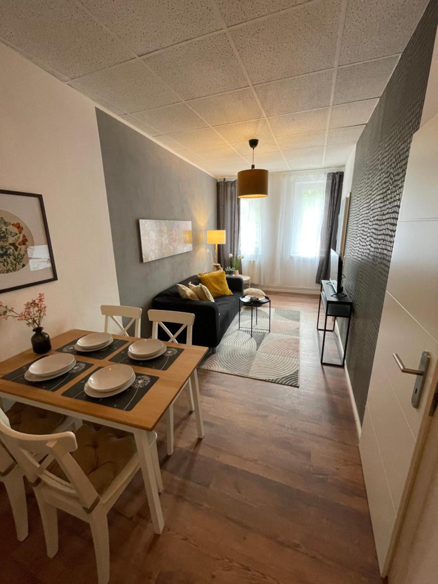 Appartement "Ilse" An Der Goitzsche Inklusive Parkplatz Bitterfeld-Wolfen Extérieur photo